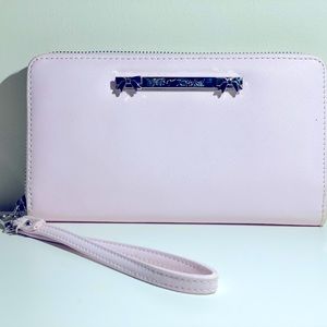 Betsey Johnson Zia Wristlet/Wallet, Pink